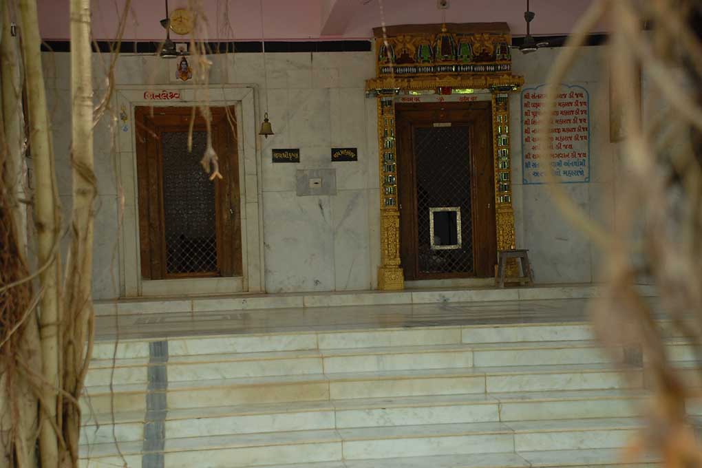 Shri Santram Mandir Pache