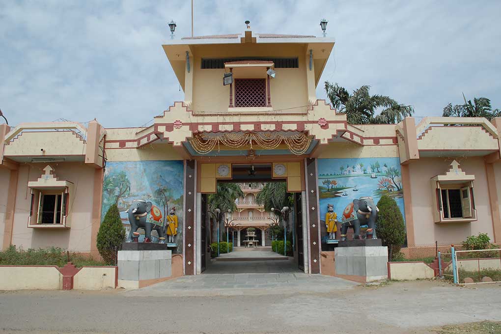 Shri Santram Mandir Koyli