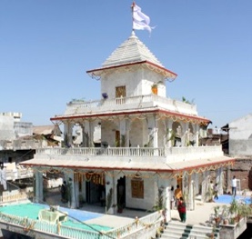 Shri Santram Mandir Chaklasi