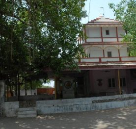 Shri Santram Mandir Pache