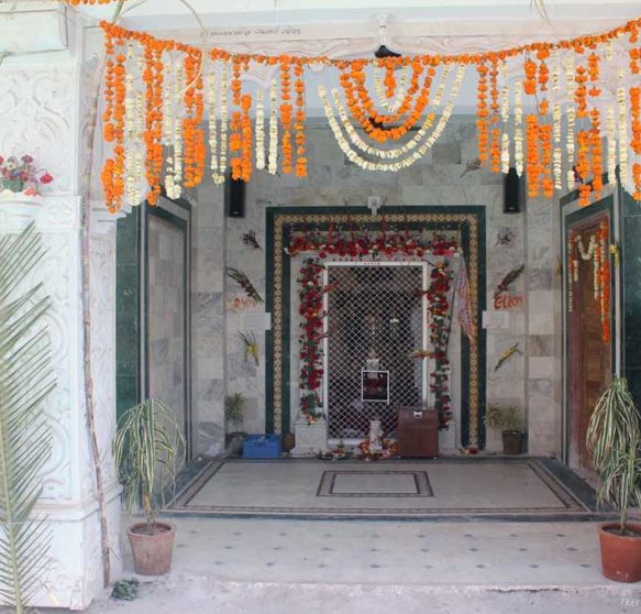 Shri Santram Mandir Chaklasi